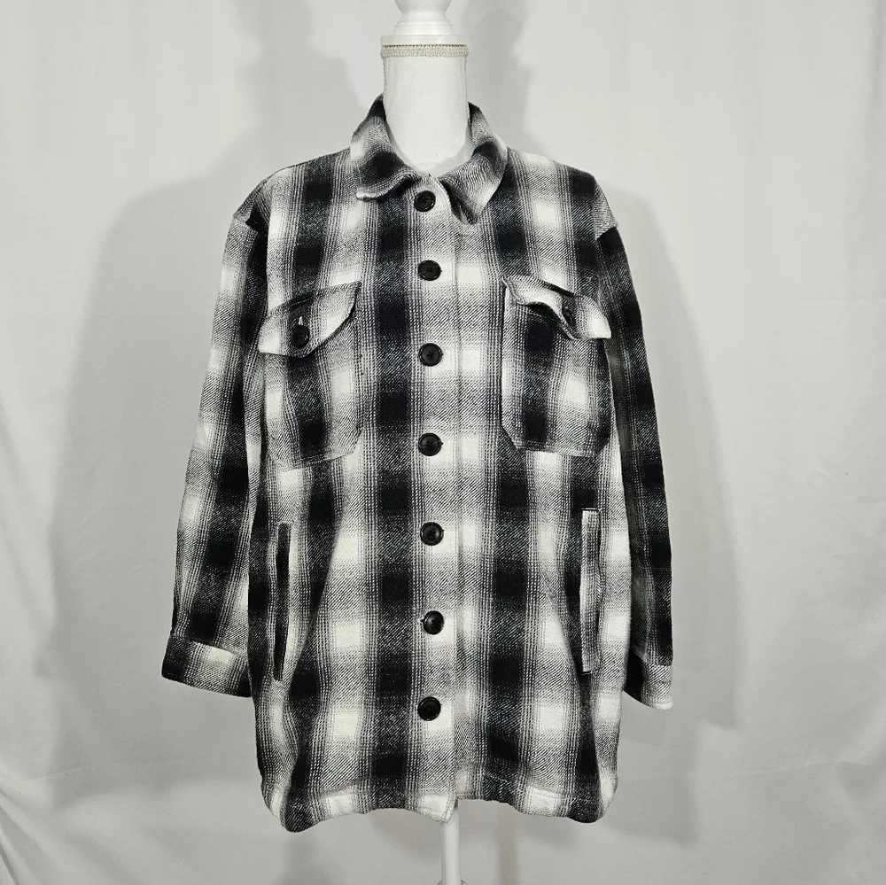 Lucky brand black white and grey flannel shacket women's size large